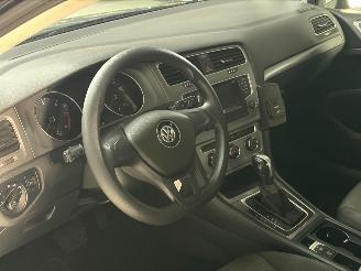 Volkswagen Golf 1.6TDI DSG NAP picture 5