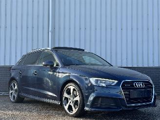 uszkodzony samochody osobowe Audi A3 Sportback Quattro 2017/1