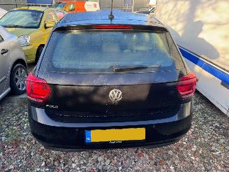 Volkswagen Polo 1.6TDI picture 4