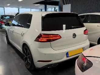 Volkswagen Golf 1.5TSI R-Line picture 3