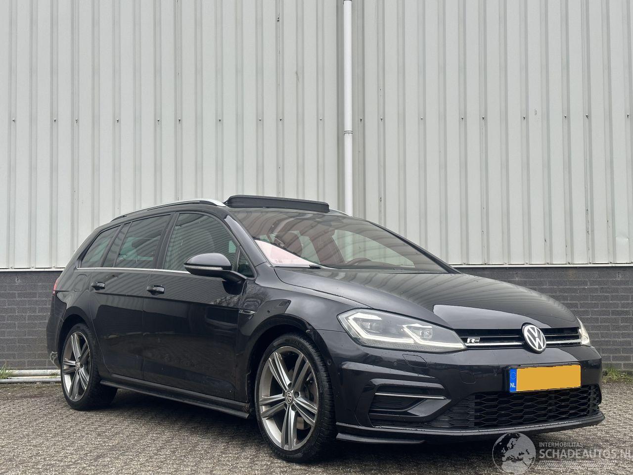 Volkswagen Golf 2.0TDI R-Line