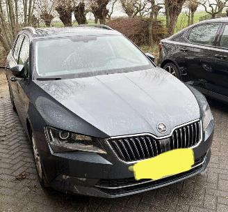 skadebil auto Skoda Superb 1.6TDI Ambition Bussines 2015/11