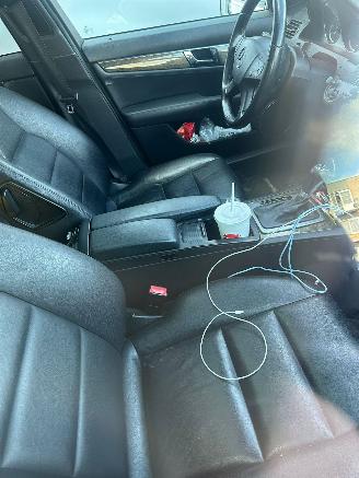 Mercedes C-klasse 350 V6 CDI BlueEFFICIENCY picture 6
