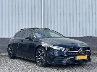krockskadad bil auto Mercedes A-klasse A200 AMG Line 2018/1