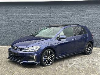 krockskadad bil auto Volkswagen Golf 1.4TSI 7.5 GTE PANORAMA 1ste eigenaar 2018/1