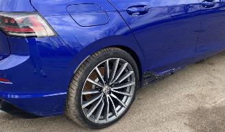 Volkswagen Golf 2.0TSI R Panorama picture 13