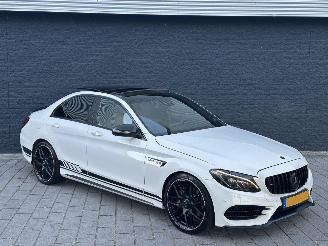 Schadeauto Mercedes C-klasse C250 Full AMG 63 uitgevoerd 2018/8