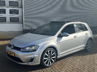 Schadeauto Volkswagen Golf 1.4TSI GTE Panorama Led 2014/1