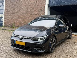 Schadeauto Volkswagen Golf 2.0TSI R 4Motion 2021/8