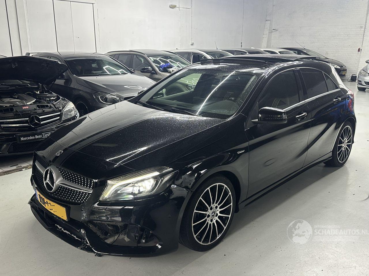 Mercedes A-klasse A160 AMG Edition Panorama