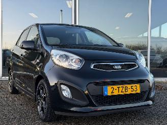 krockskadad bil auto Kia Picanto 1.0 CVVT World Cup Ed. Airco NAP 2014/7