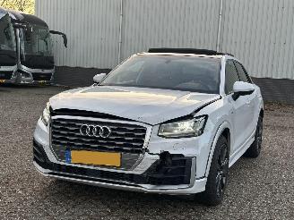 Schadeauto Audi Q2 1.4TFSI PANO/LED/AUTOMAAT 2017/1