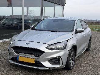 Schadeauto Ford Focus 1.0 EcoBoost ST Line 2019/2