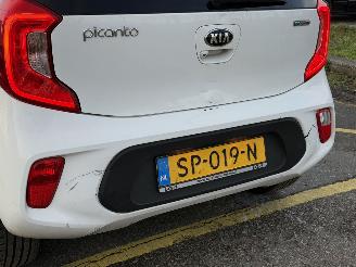 Kia Picanto 1.0 CVVT Design Edition picture 6