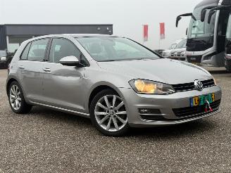 Volkswagen Golf Volkswagen Golf 1.4 TSI PANO/KEY-LESS Connected Series picture 2