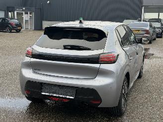 Peugeot 208 Automaat Benzine/Hybride 100PK picture 3
