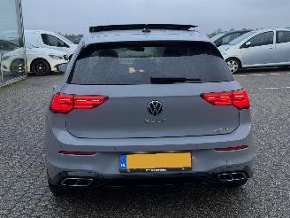 Volkswagen Golf 1.5 eTSI R-Line PANO/AUTOMAAT picture 5