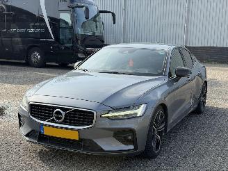 Schadeauto Volvo S-60 S60 2.0 T4 R-Design 2020/3