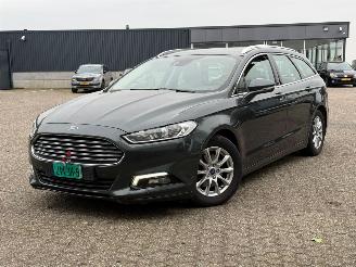 skadebil auto Ford Mondeo 1.5 TDCi Titanium/LEER 2017/3