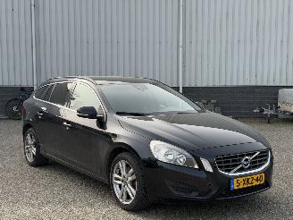 Auto incidentate Volvo V-60 Volvo V60 2.0T Summum Automaat 2011/4