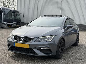Schadeauto Seat Leon ST 2.0 TDI FR DSG/PANO 2017/5