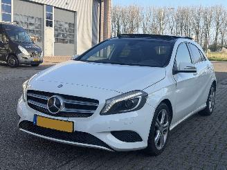 Coche accidentado Mercedes A-klasse A180 AMG PANO/AUTOMAAT 2013/4