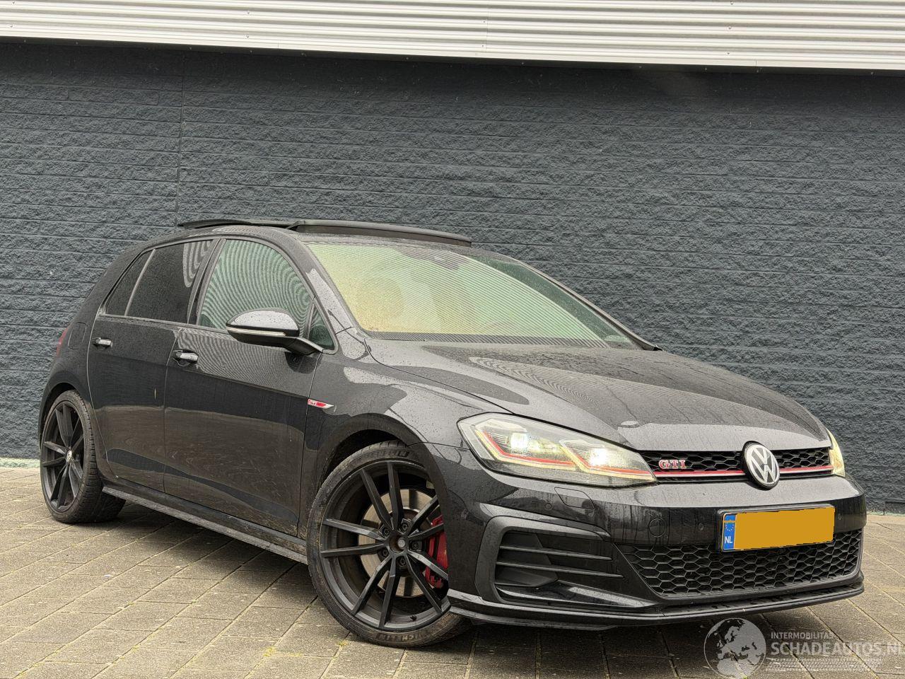 Volkswagen Golf 2.0TSI GTI FACELIFT PANO/DSG