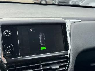 Peugeot 208 1.2 Facelift Urban Soul picture 12