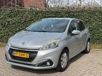  Peugeot 208 1.2 Facelift Urban Soul 2015/12