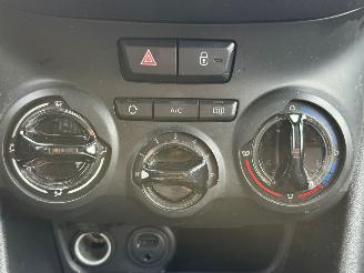 Peugeot 208 1.2 Facelift Urban Soul picture 10