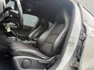 Mercedes A-klasse A180 BENZINE LED picture 10