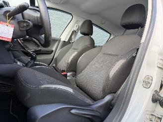 Peugeot 208 1.2 benzine FACELIFT picture 10