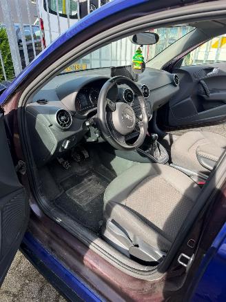 Audi A1 1.6TDI S-LINE PANORAMADAK picture 8