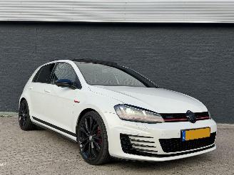 Damaged car Volkswagen Golf 2.0TSI GTI PANO/DSG/MILTEK 2014/3