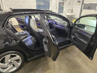 Volkswagen Golf GTD picture 10