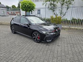 krockskadad bil auto Volkswagen Golf GTI 195 kW Panorama 2024/11