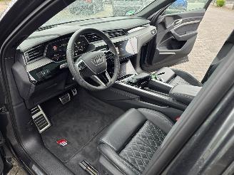 Audi SQ8  picture 6
