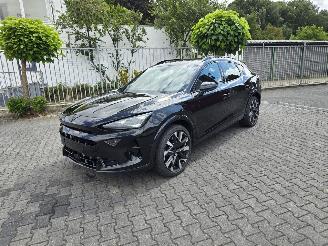 damaged passenger cars Cupra Formentor VZ Hybride 200 kW 2025/3