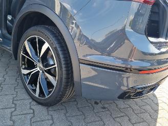 Volkswagen Tiguan R-LINE TDi 4MOTION 142 kW picture 47