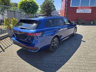 Volkswagen Passat eTSi FULL HYBRID 200 kW R-LINE picture 4
