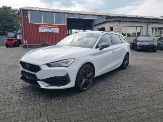 Vaurioauto  passenger cars Cupra Leon VZ 180 kW E-HYBRID 2024/6
