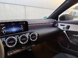 Mercedes Cla-klasse Shooting Brake 250e AMG-Line Full Option picture 12