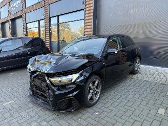 uszkodzony samochody osobowe Audi A1 35 TFSI 2020/12
