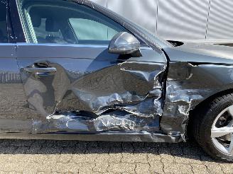 Audi A4 Avant Sport picture 14