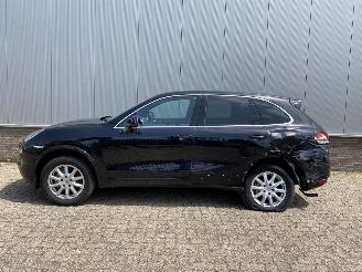 Porsche Cayenne 3.0 D Panoramadak , Bose , Navi , Camera , Luchtvering picture 2