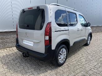 Peugeot Rifter 1.2 Puretech Active Apple Carplay/Android Auto, Airco, Trekhaak picture 4