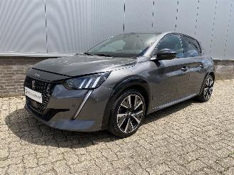 Unfallwagen Peugeot 208 1.2 PureTech GT-Line Automaat Camera Led Apple Car Play 2020/8