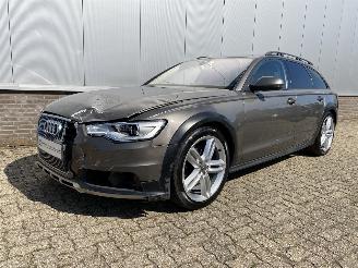 Schadeauto Audi A6 allroad Quattro 3.0 TDI Premium Edition 1e Eigenaar Voll opties 2014/3