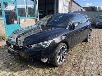 Vaurioauto  passenger cars Seat Leon 1.4 PHEV FR Pano 2021/2
