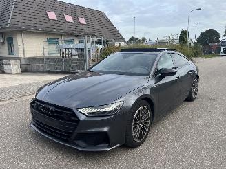 krockskadad bil auto Audi A7 55 TFSI e quattro Competition S Line 2021/6
